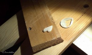 Gyöngyház szívecske - gyöngyházberakásos fa medál készítése